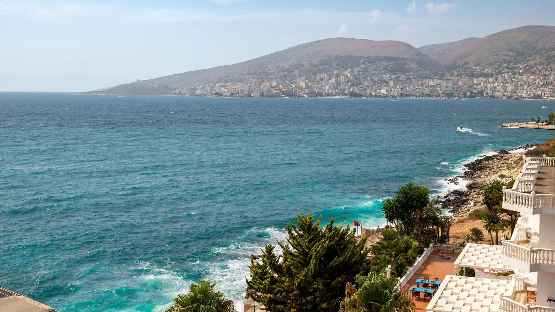 The View Luxury Apartments Sea View Саранда