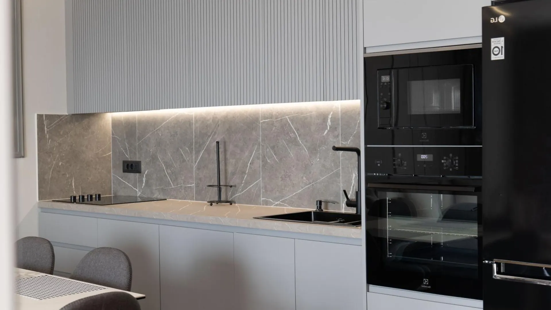 The View Luxury Apartments Sea View Саранда Албания